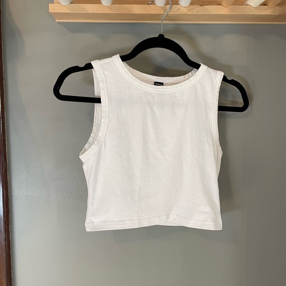 Lot of 5 Cropped Tops, small to medium - Picture 10 of 11